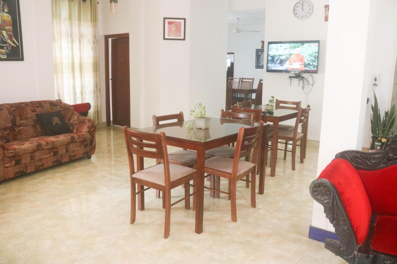 Thidasa Holiday Resort 아누라다푸라 외부 사진