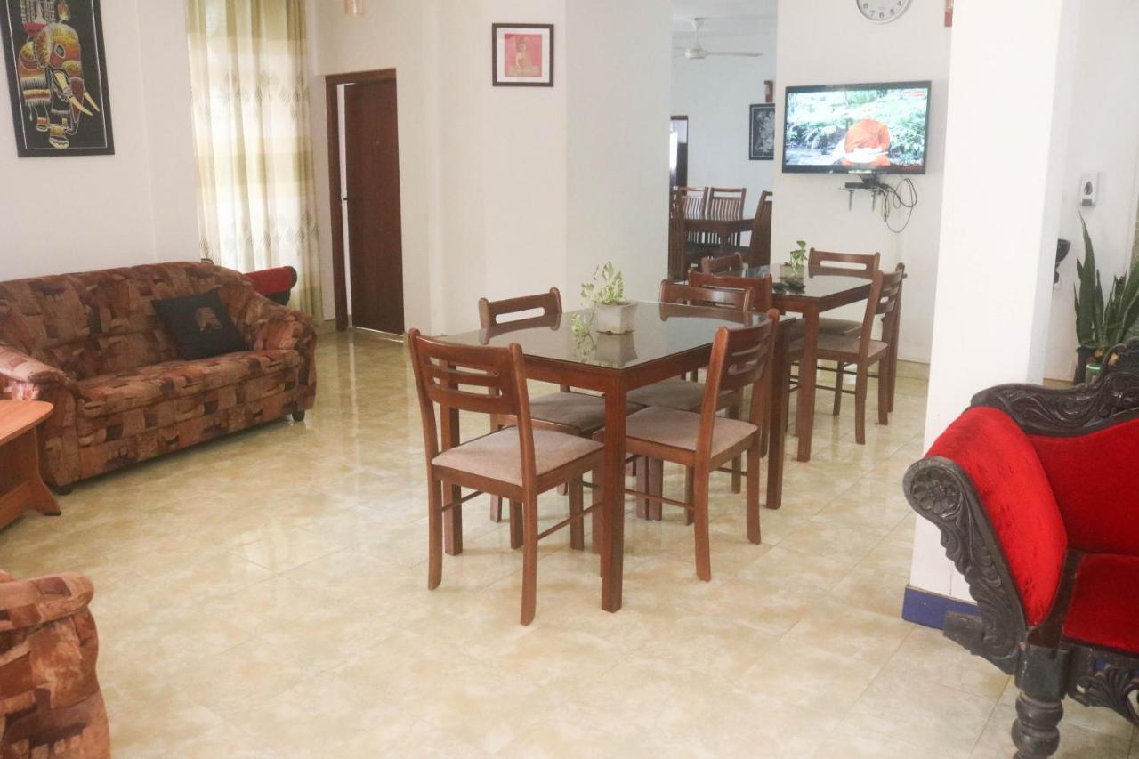 Thidasa Holiday Resort 아누라다푸라 외부 사진